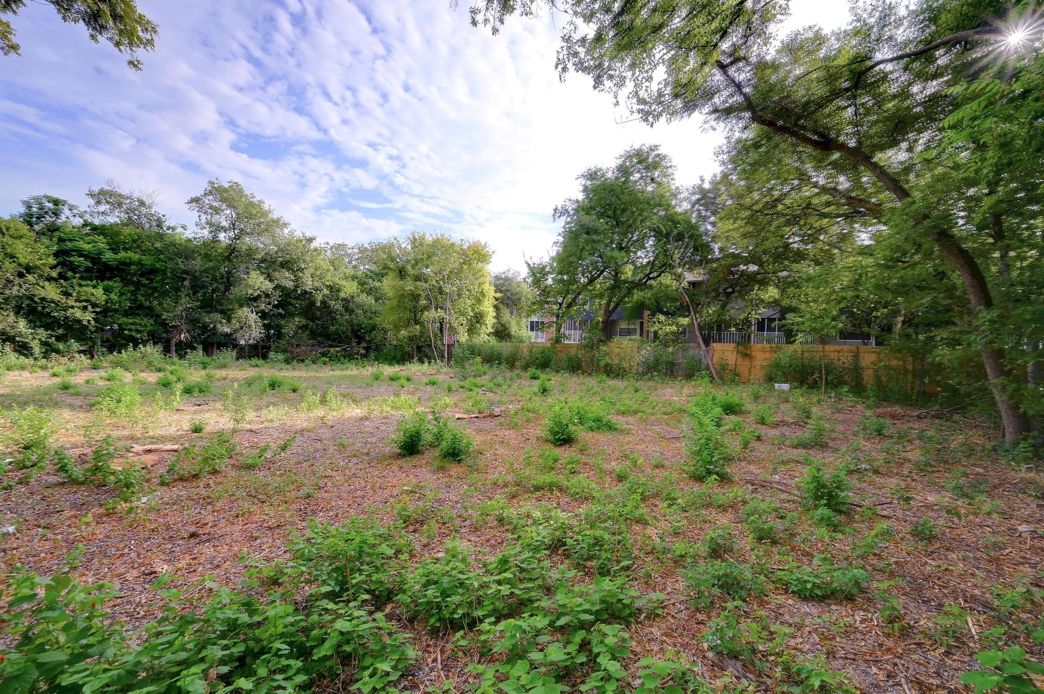 300 Pecan DR