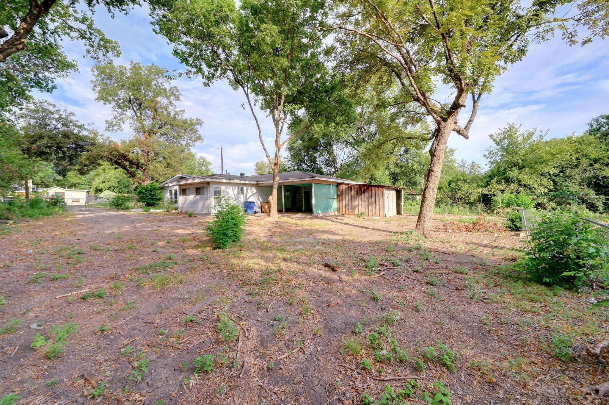 300 Pecan DR
