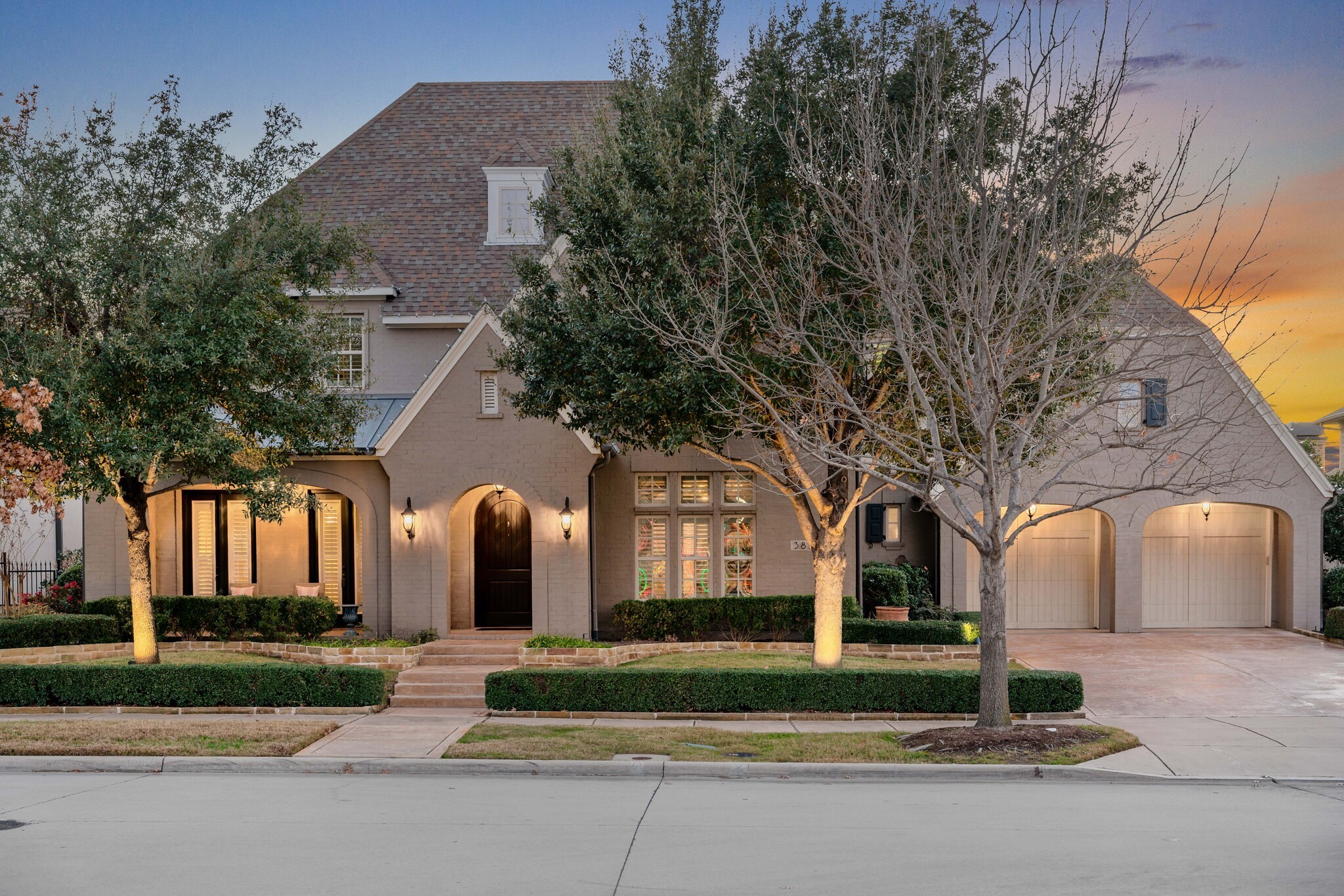 3871 Greenbrier Drive