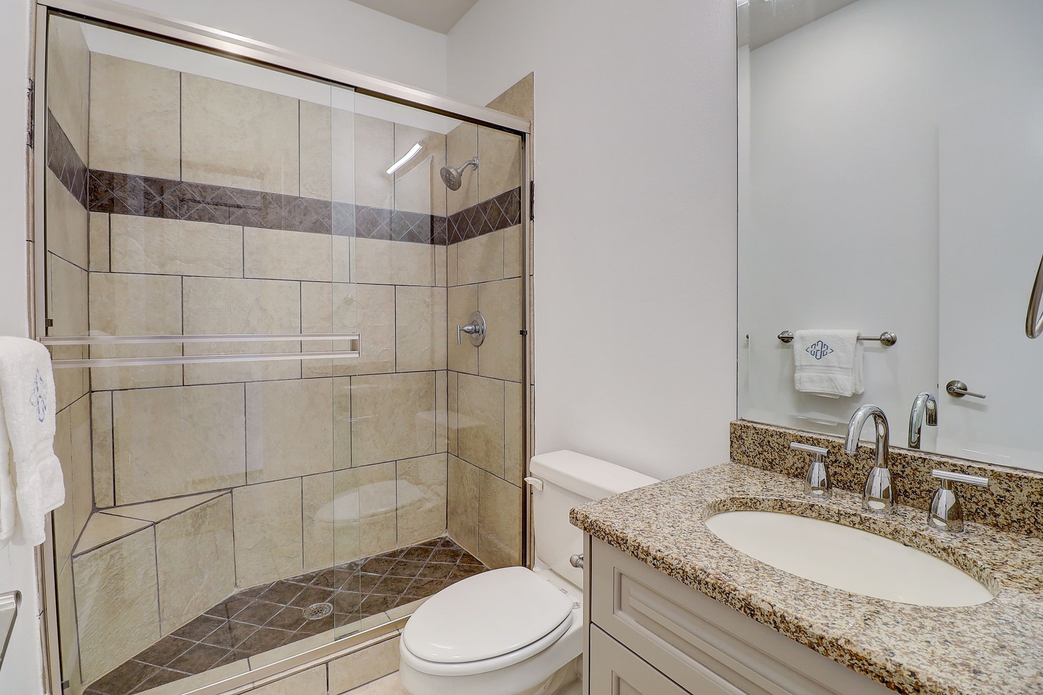 2606 Shelby Avenue 206