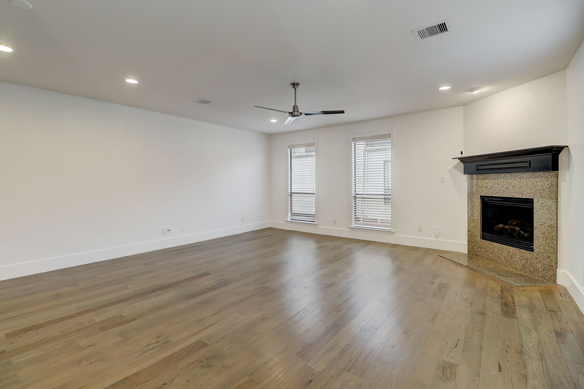 2606 Shelby Avenue 206