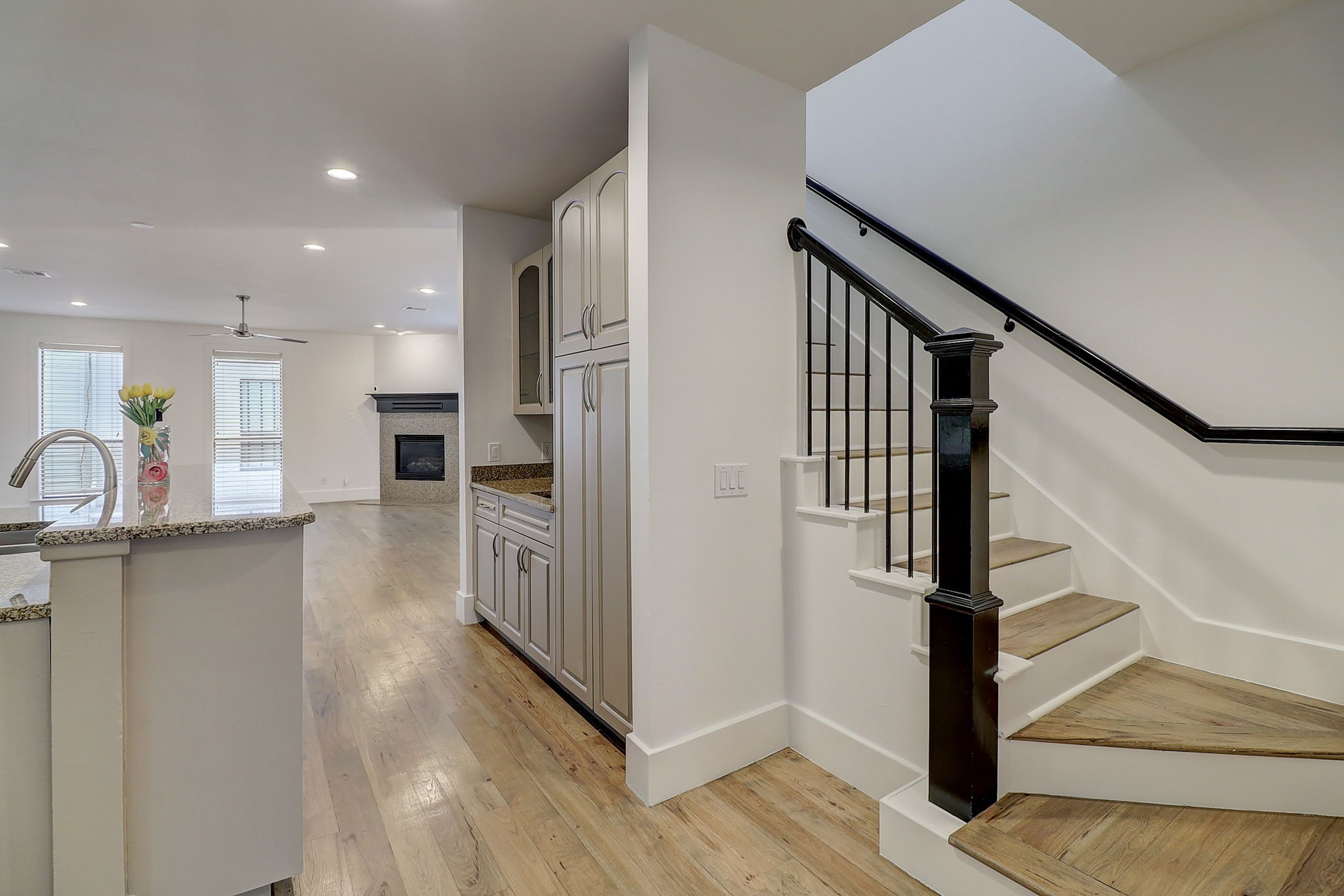 2606 Shelby Avenue 206