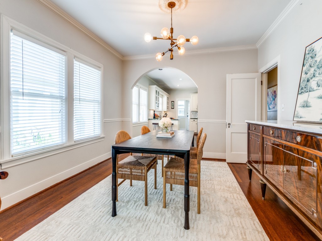 5915 Monticello Avenue