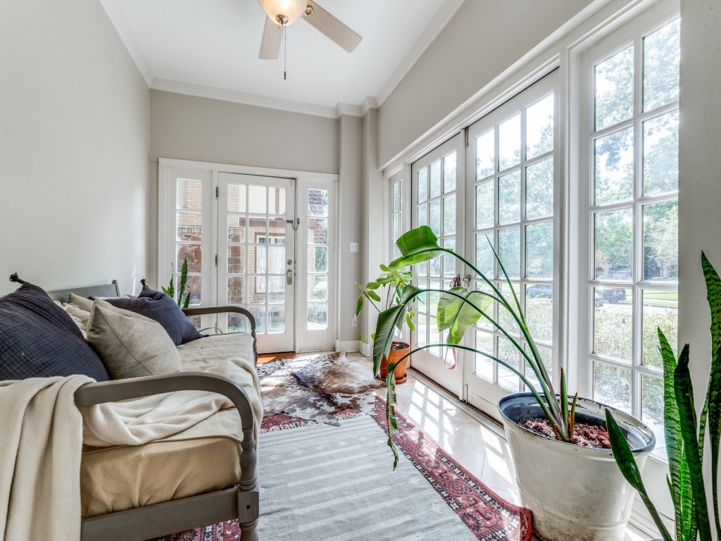 5915 Monticello Avenue