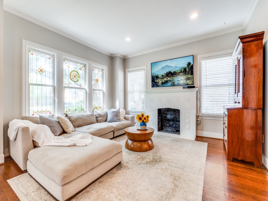 5915 Monticello Avenue