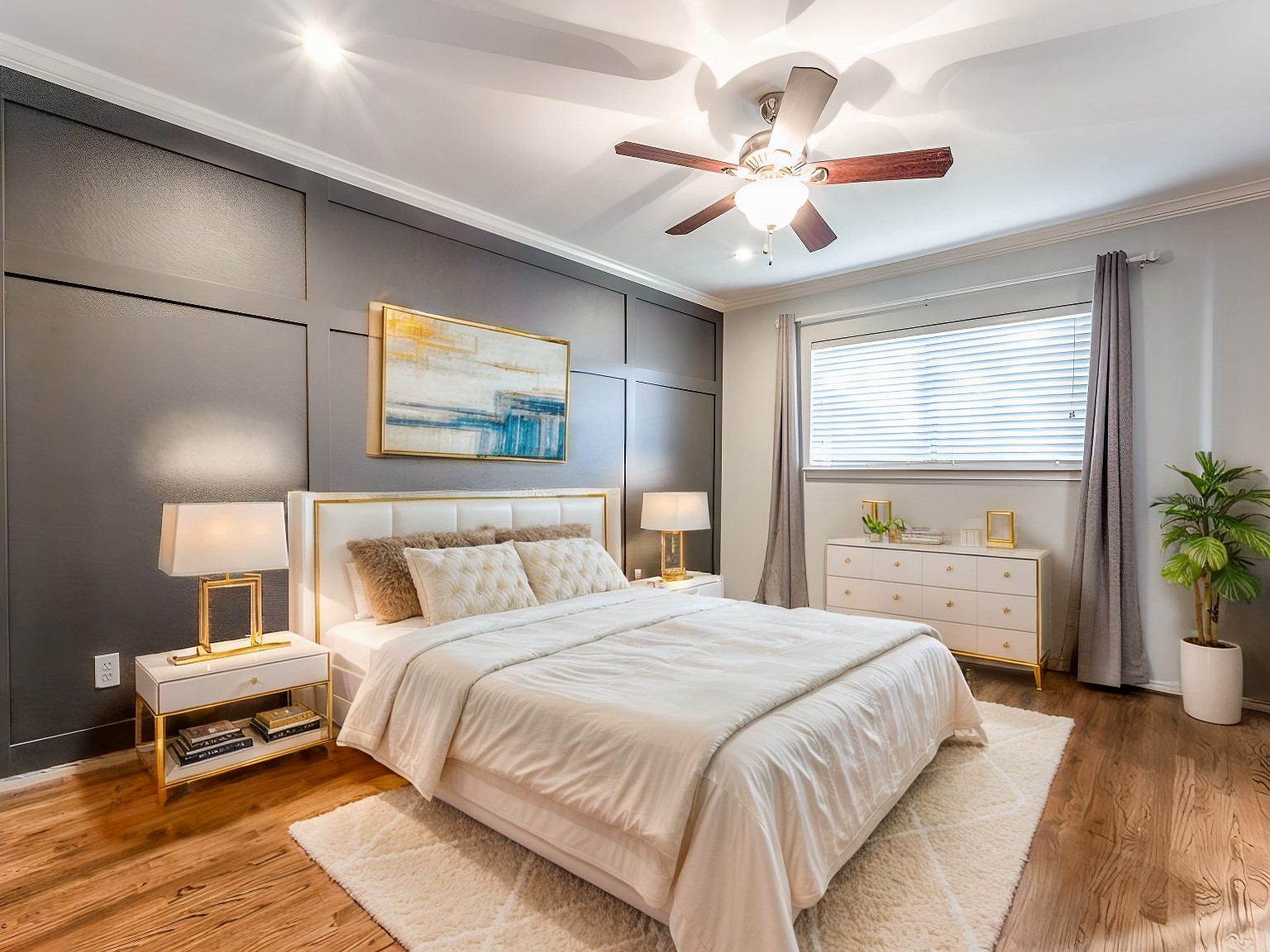 4616 W Lovers Lane 121