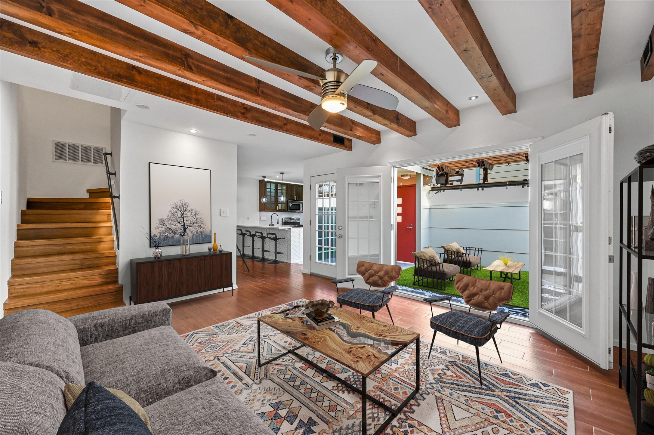 3949 Buena Vista Street E