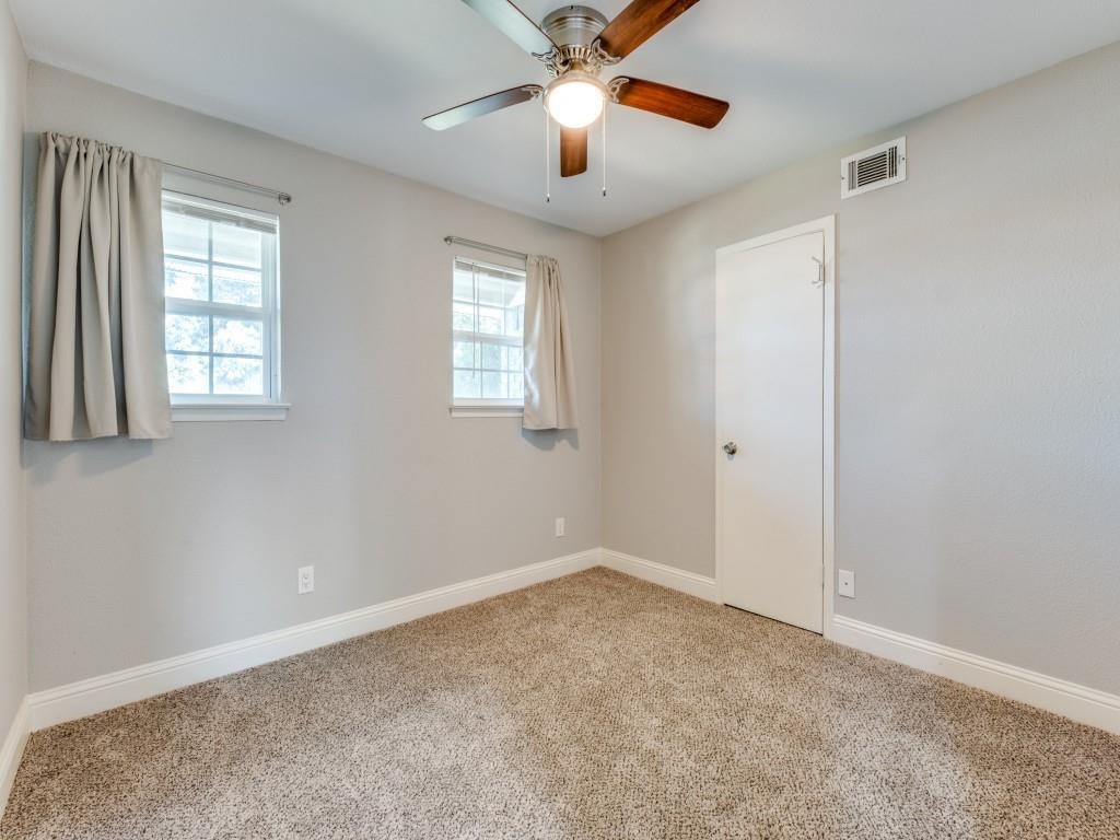 1906 Gross Road