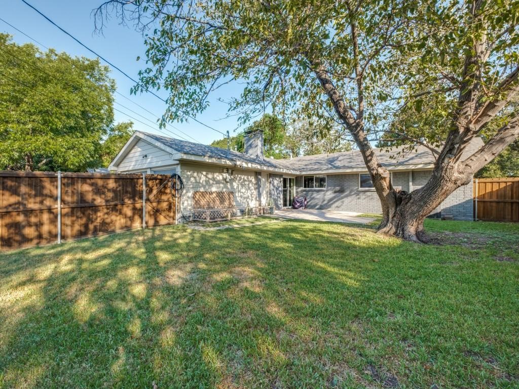 1906 Gross Road