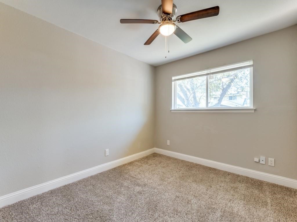 1906 Gross Road