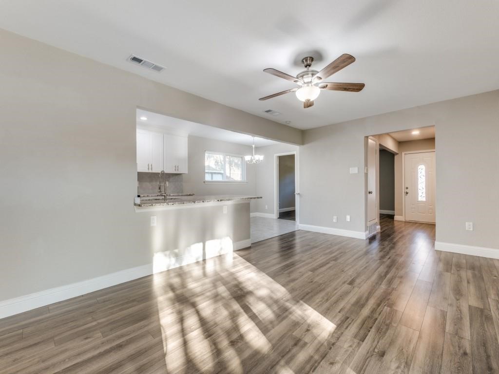 1906 Gross Road