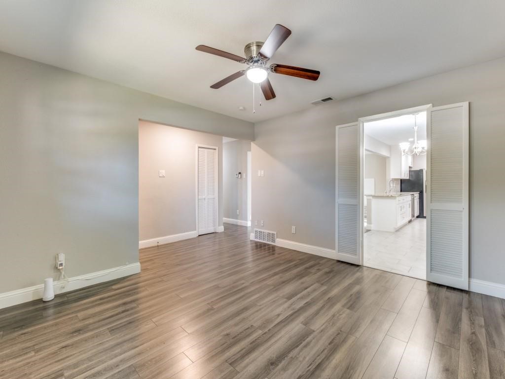 1906 Gross Road
