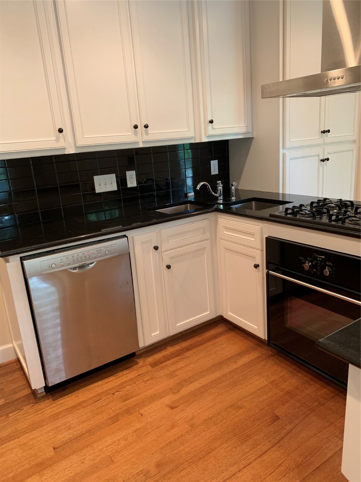 6803 San Mateo Boulevard