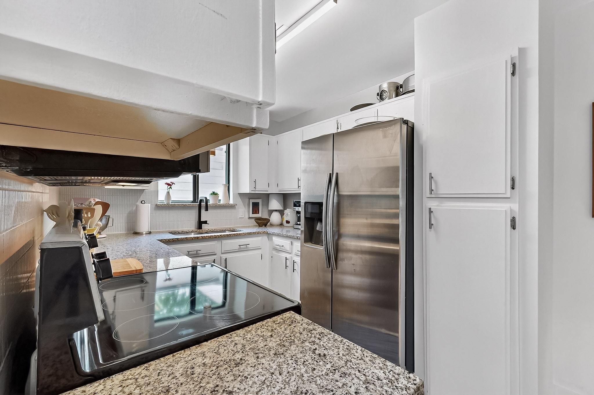 6646 E Lovers Lane 408