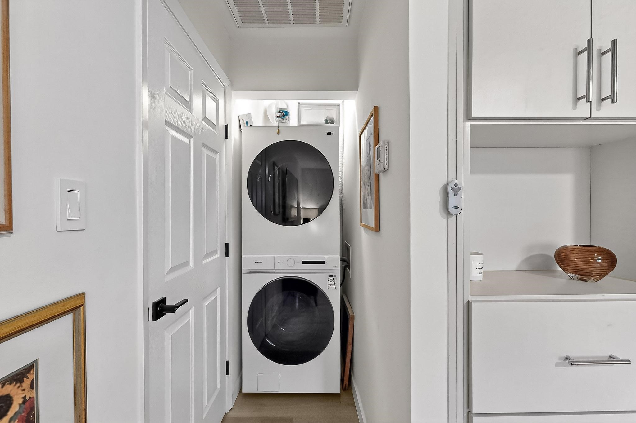 6646 E Lovers Lane 408