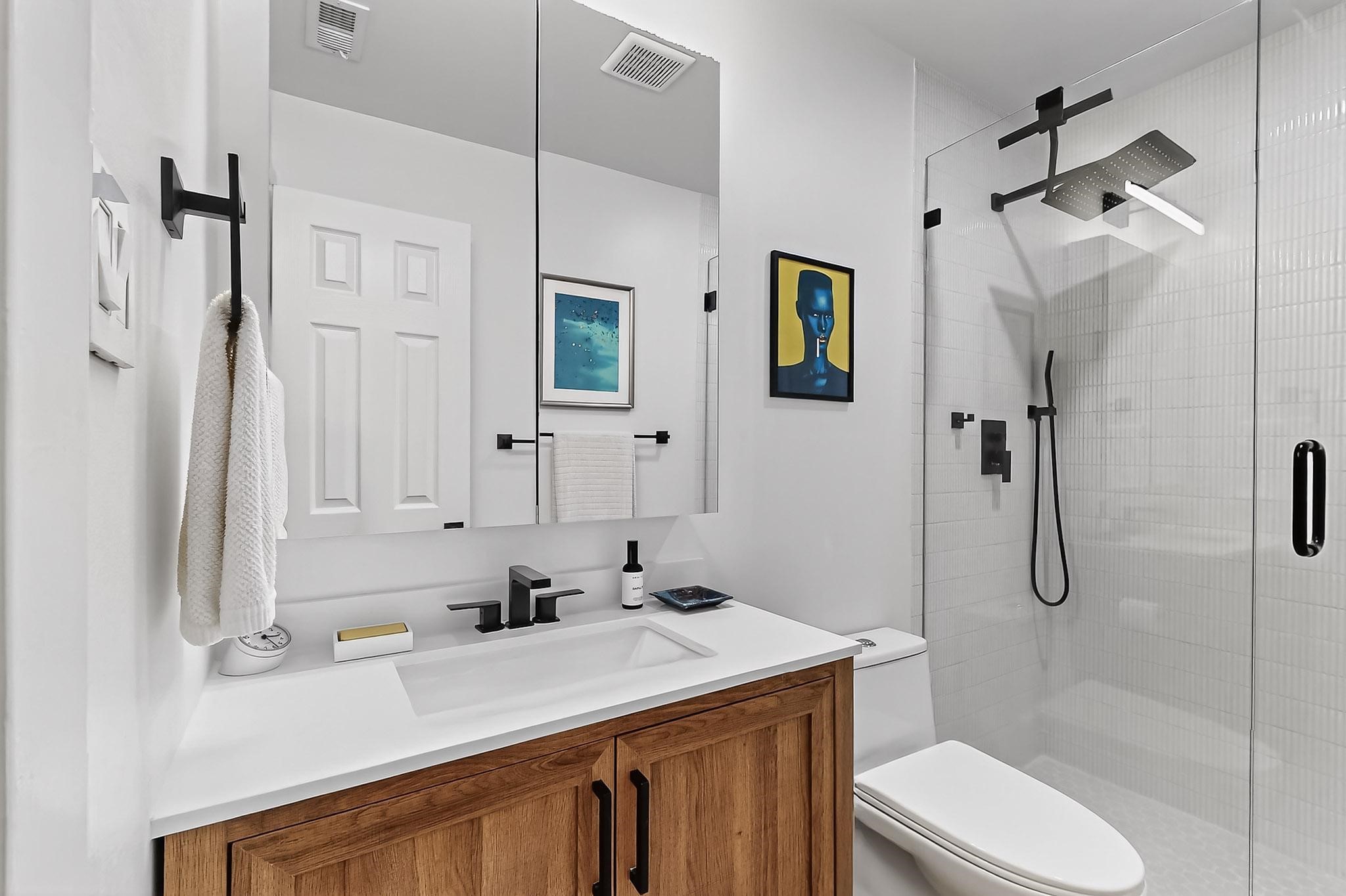 6646 E Lovers Lane 408