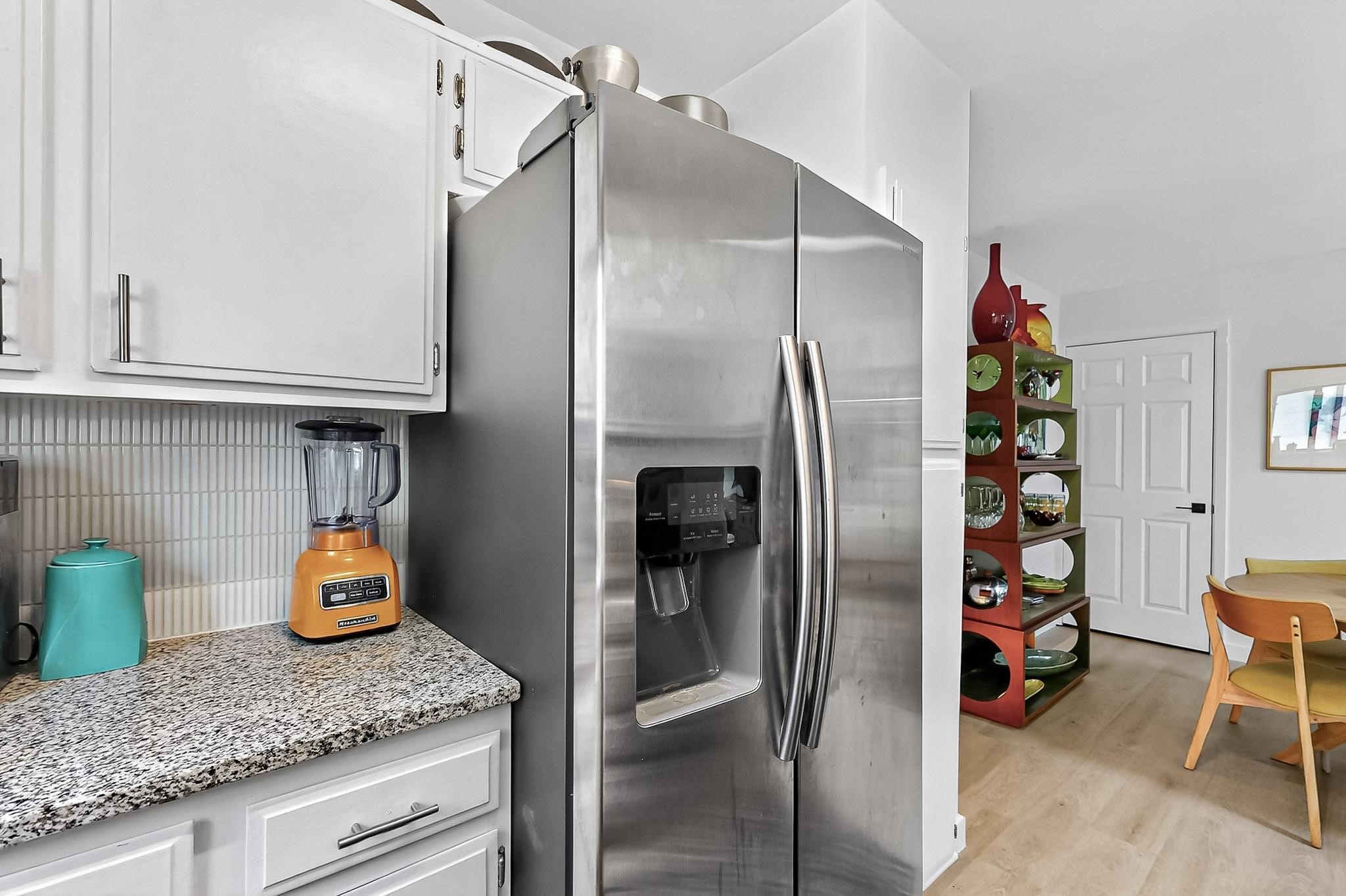 6646 E Lovers Lane 408