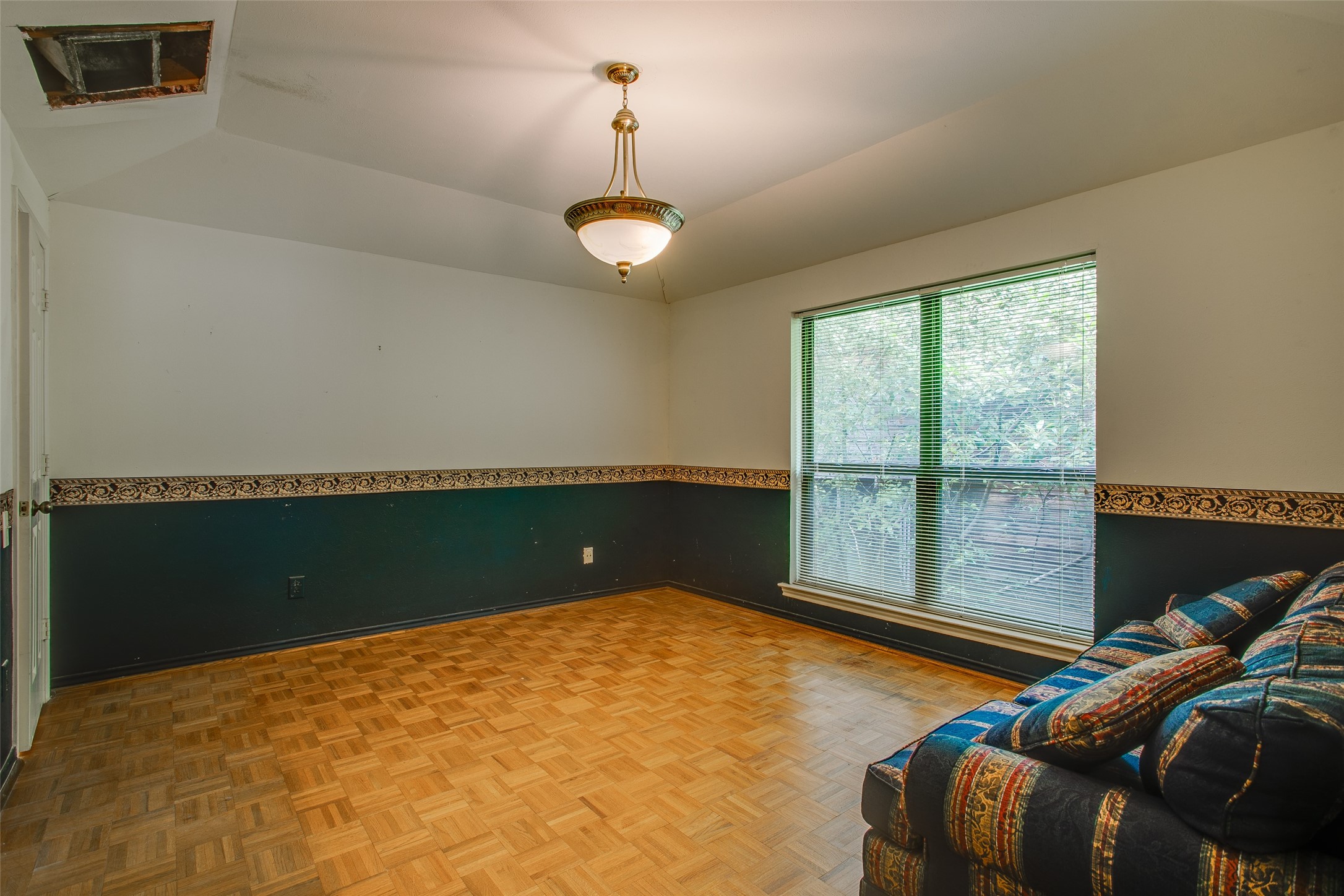 3433 Shenandoah Street