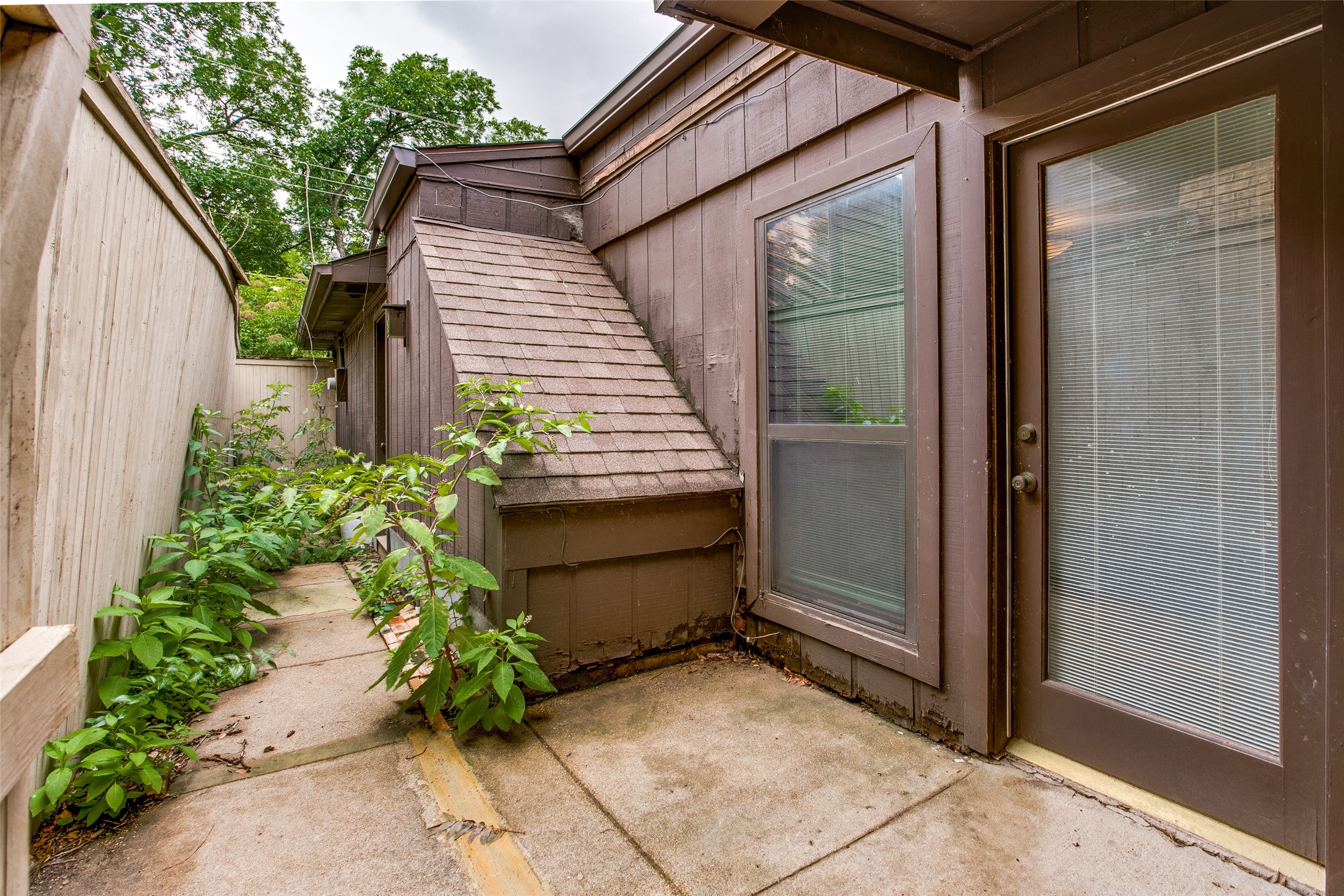 3433 Shenandoah Street