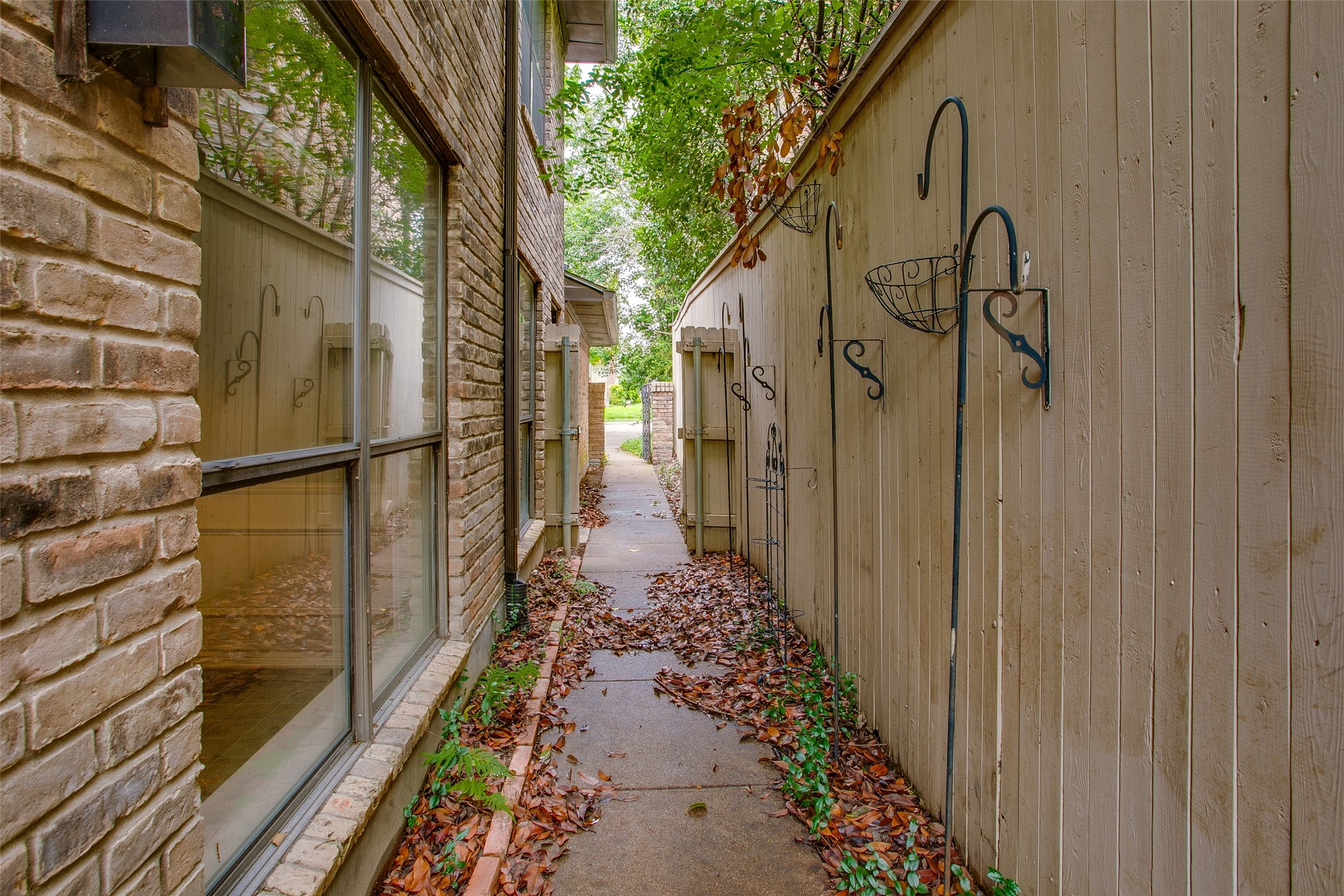 3433 Shenandoah Street