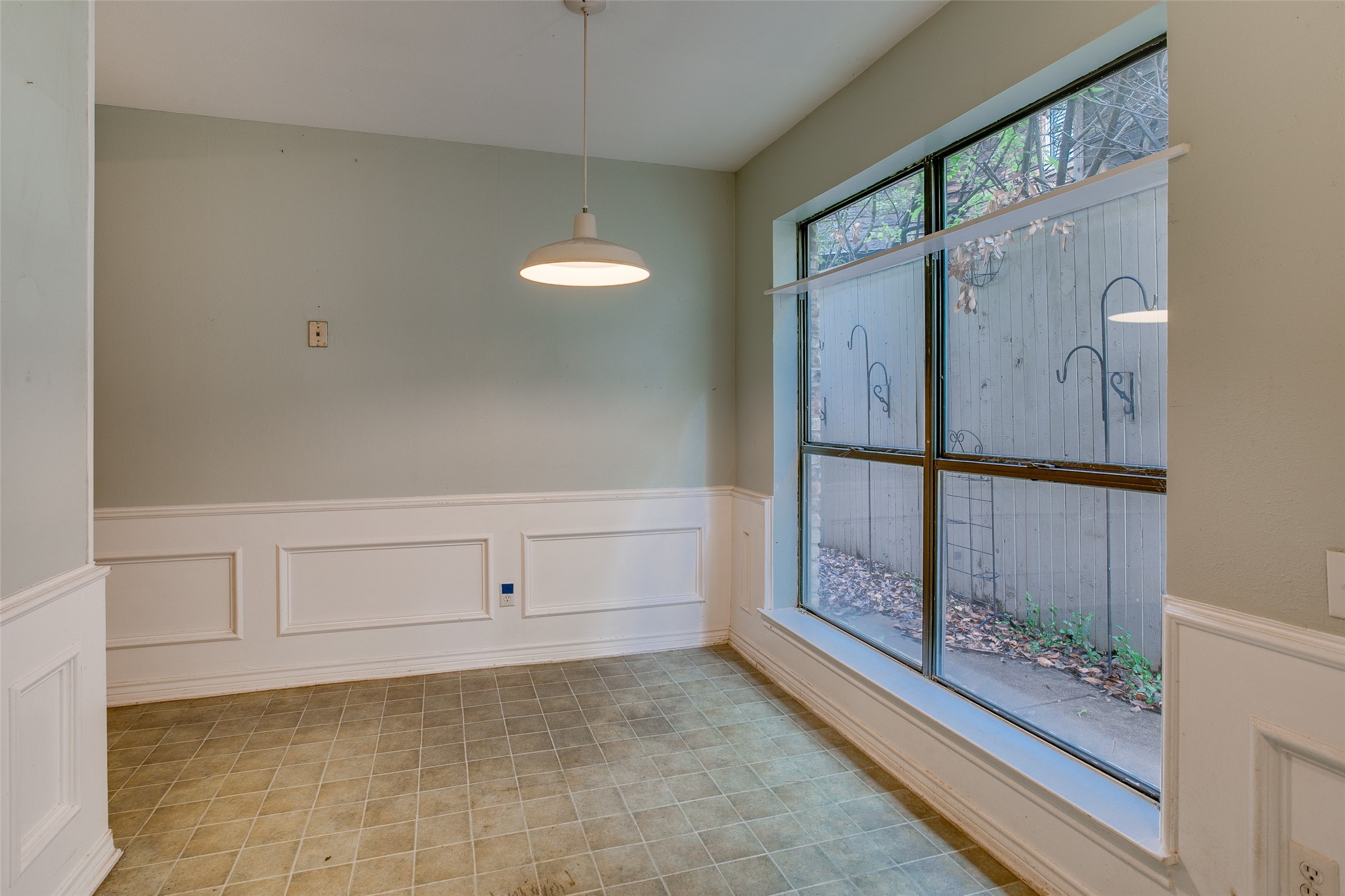 3433 Shenandoah Street
