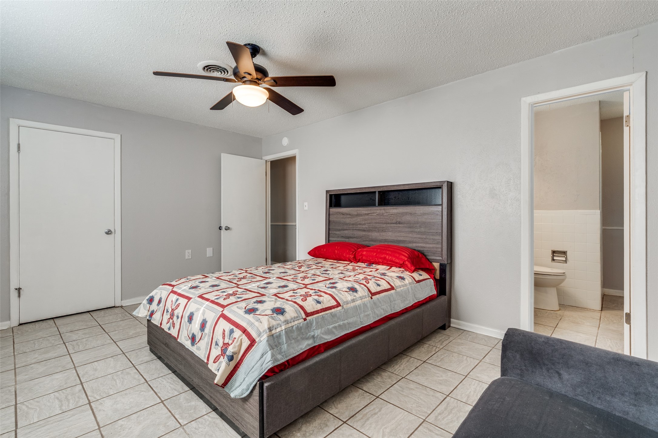 1505 N Matthews Street