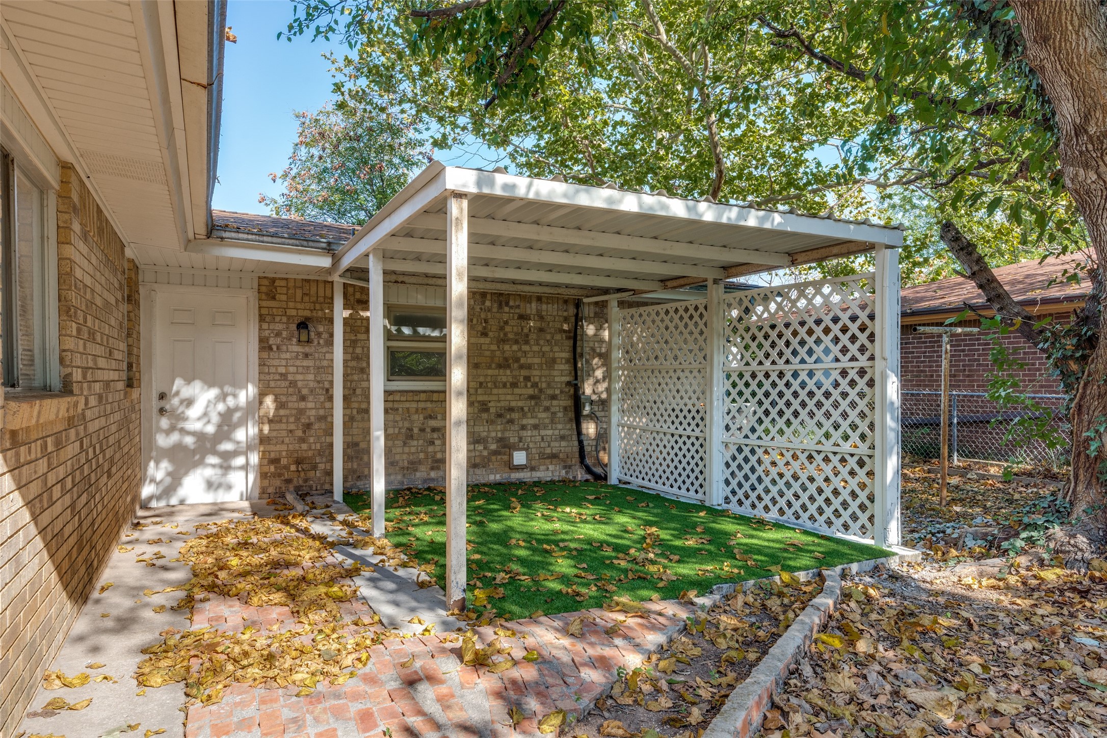 1505 N Matthews Street