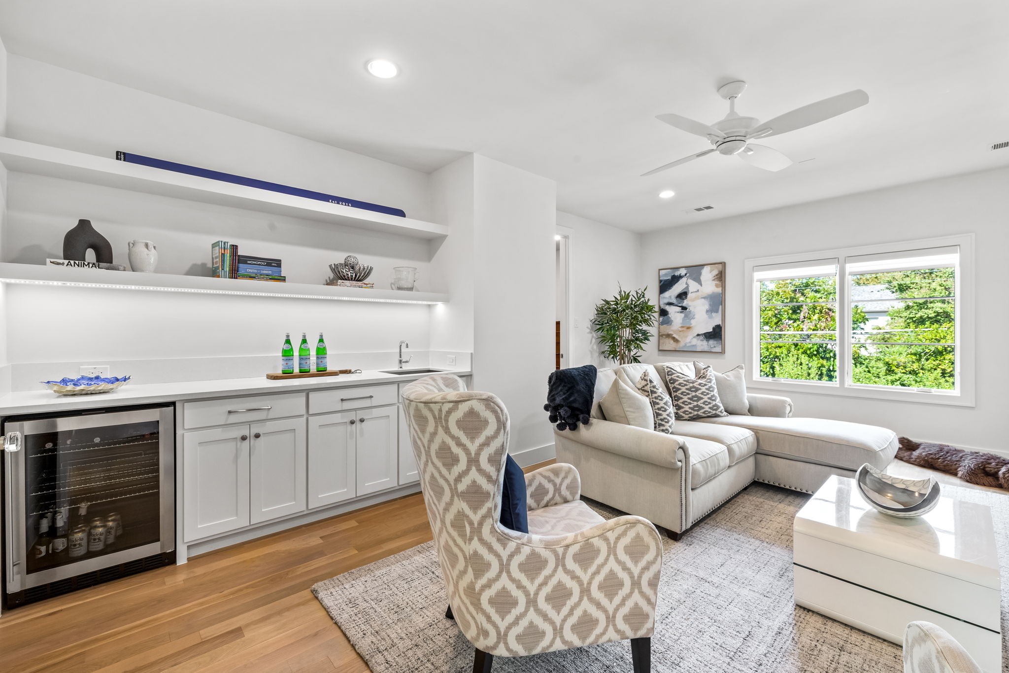 5639 W Amherst Avenue