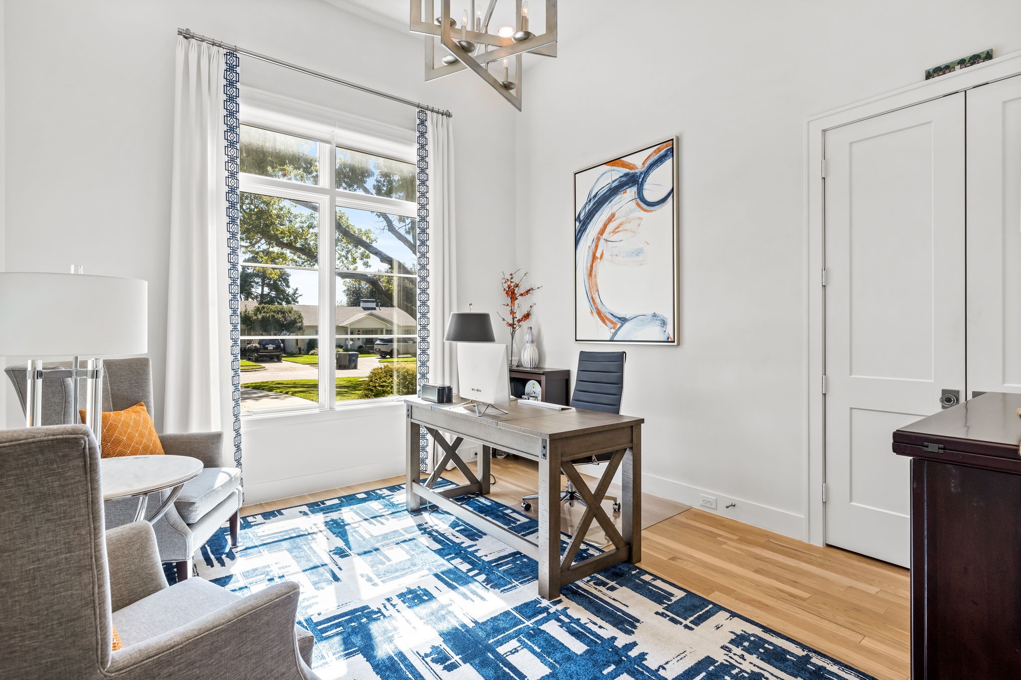 5639 W Amherst Avenue