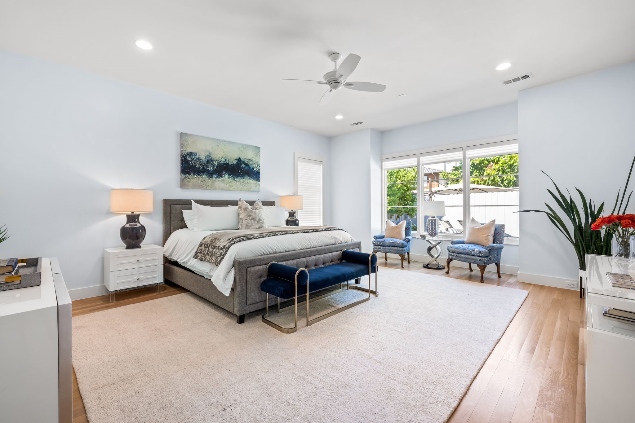 5639 W Amherst Avenue