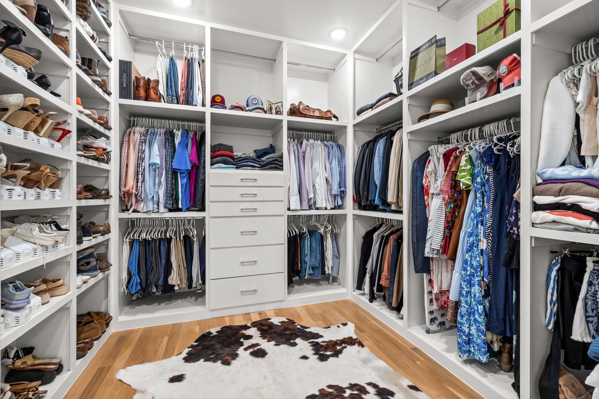 5639 W Amherst Avenue