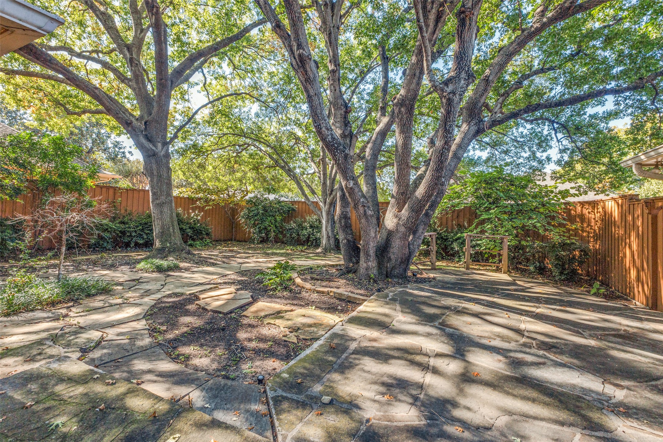 16105 Red Cedar Trail