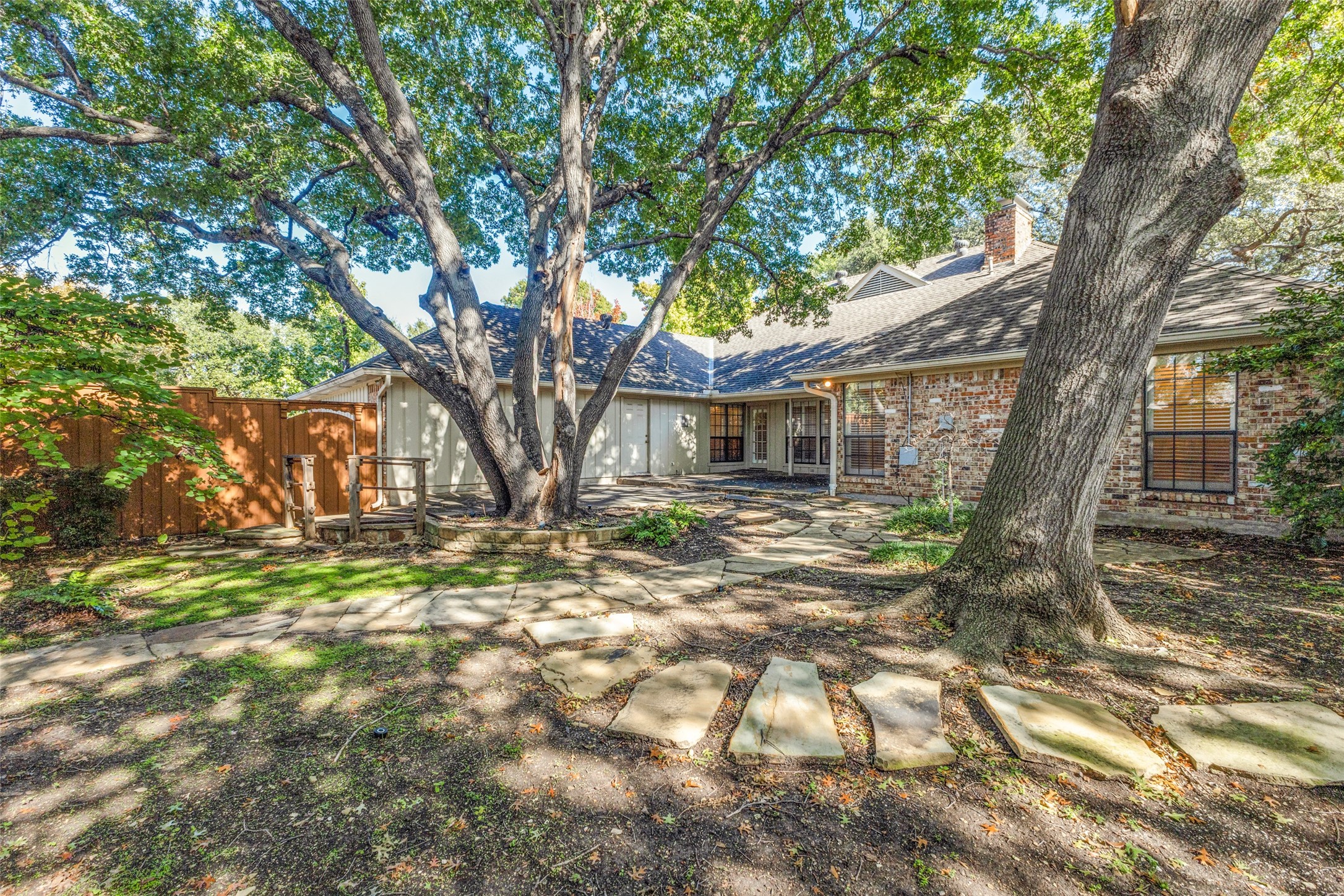 16105 Red Cedar Trail