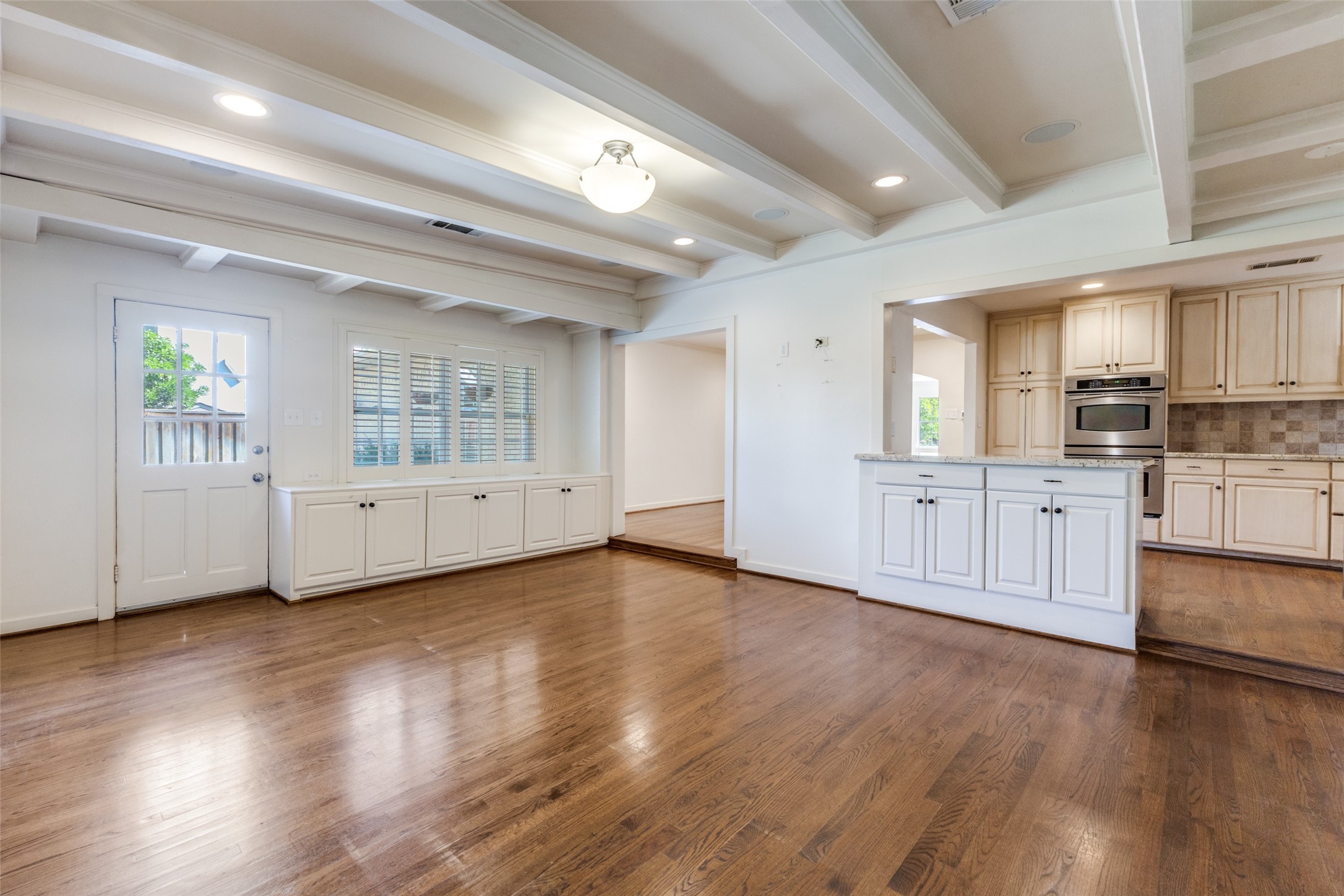 3224 Villanova Street