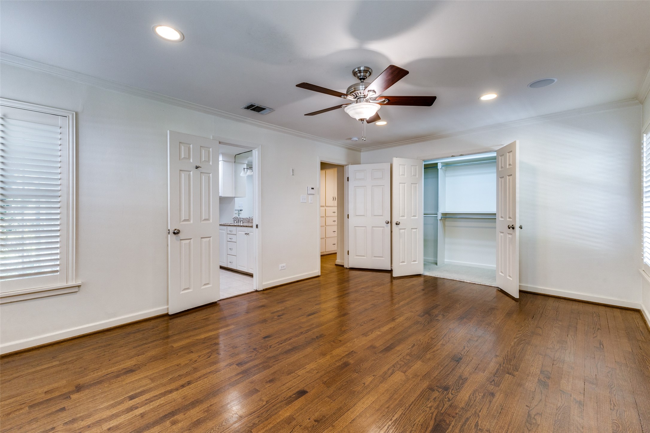 3224 Villanova Street