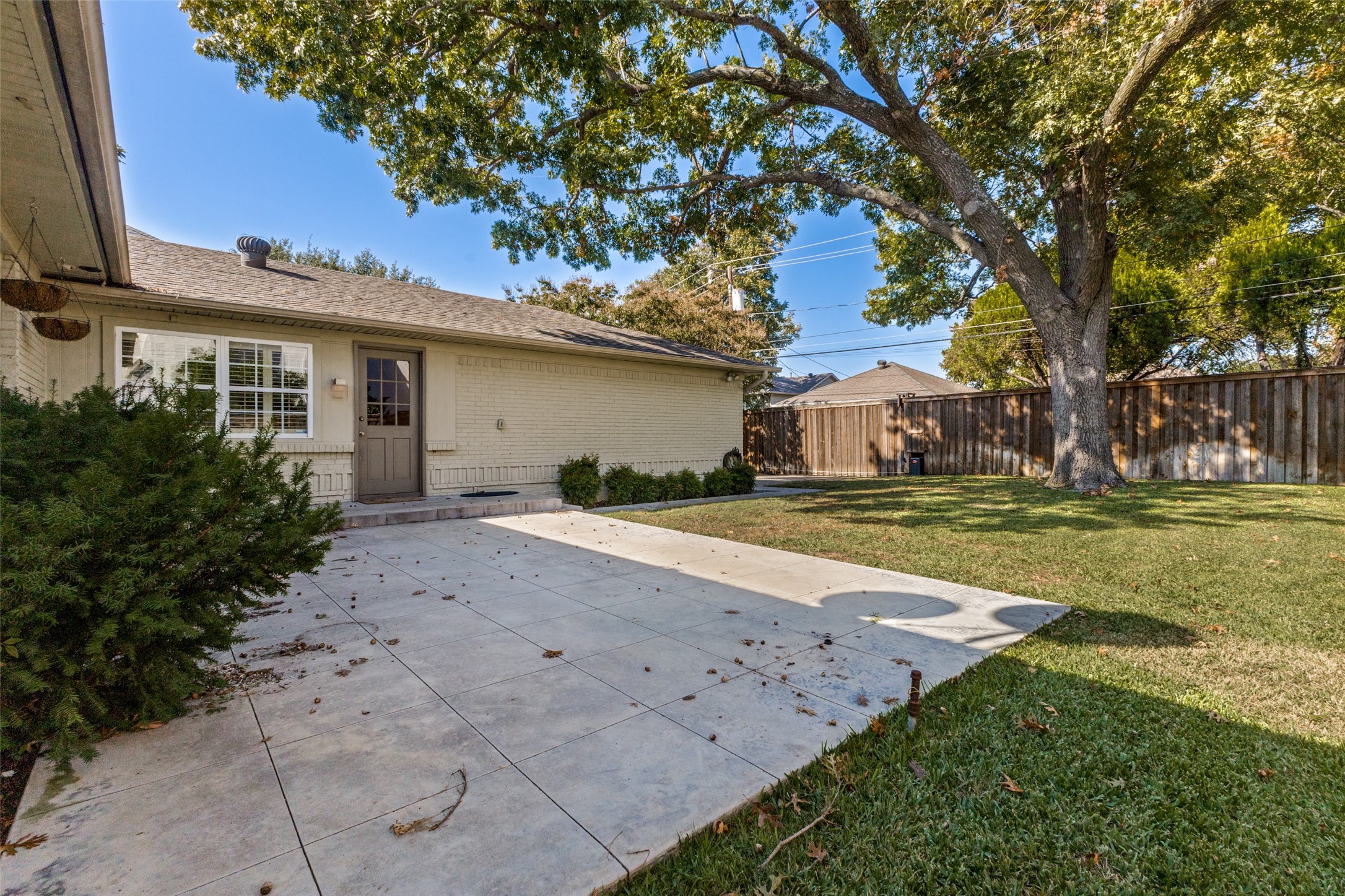 3224 Villanova Street