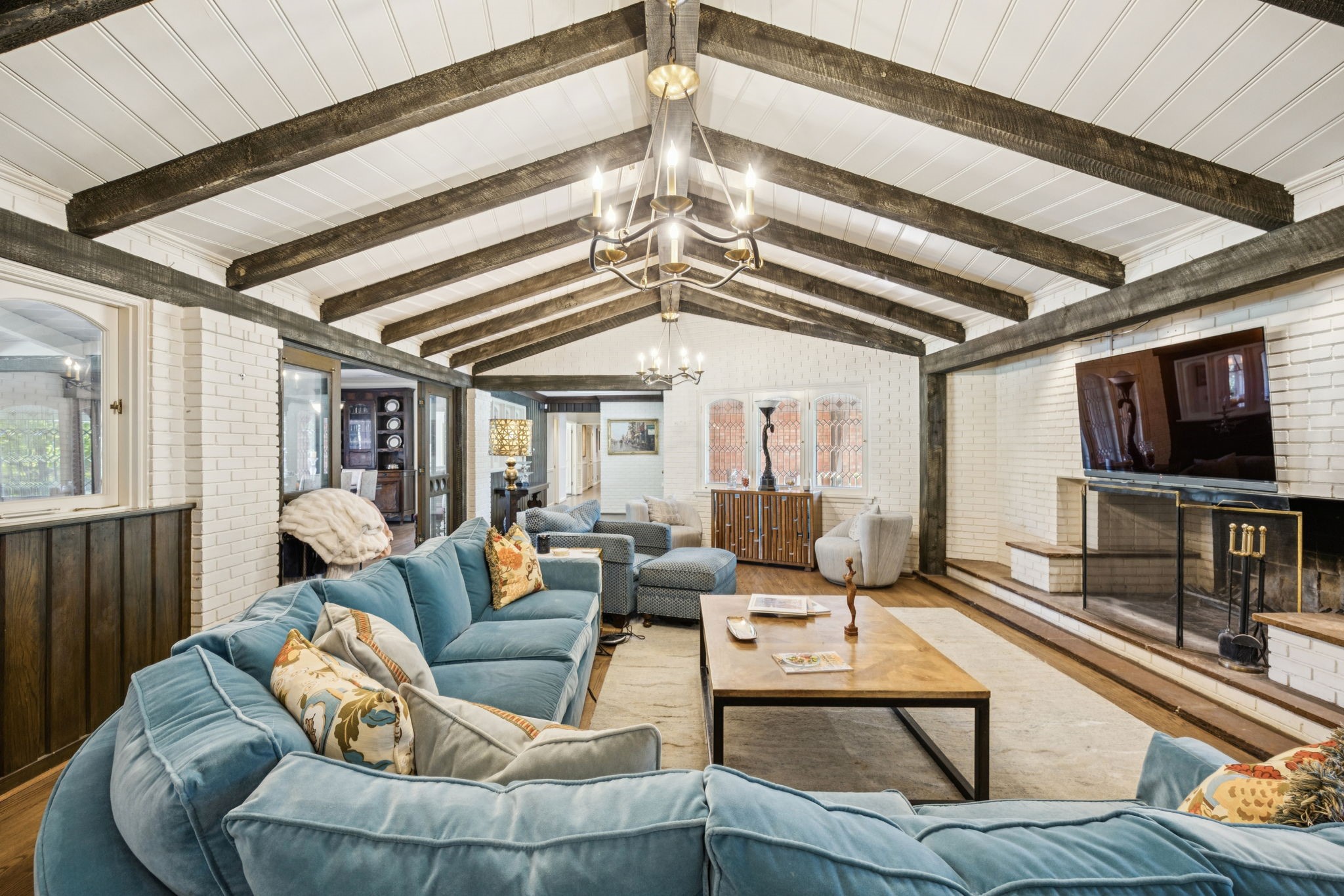 4549 Walnut Hill Lane