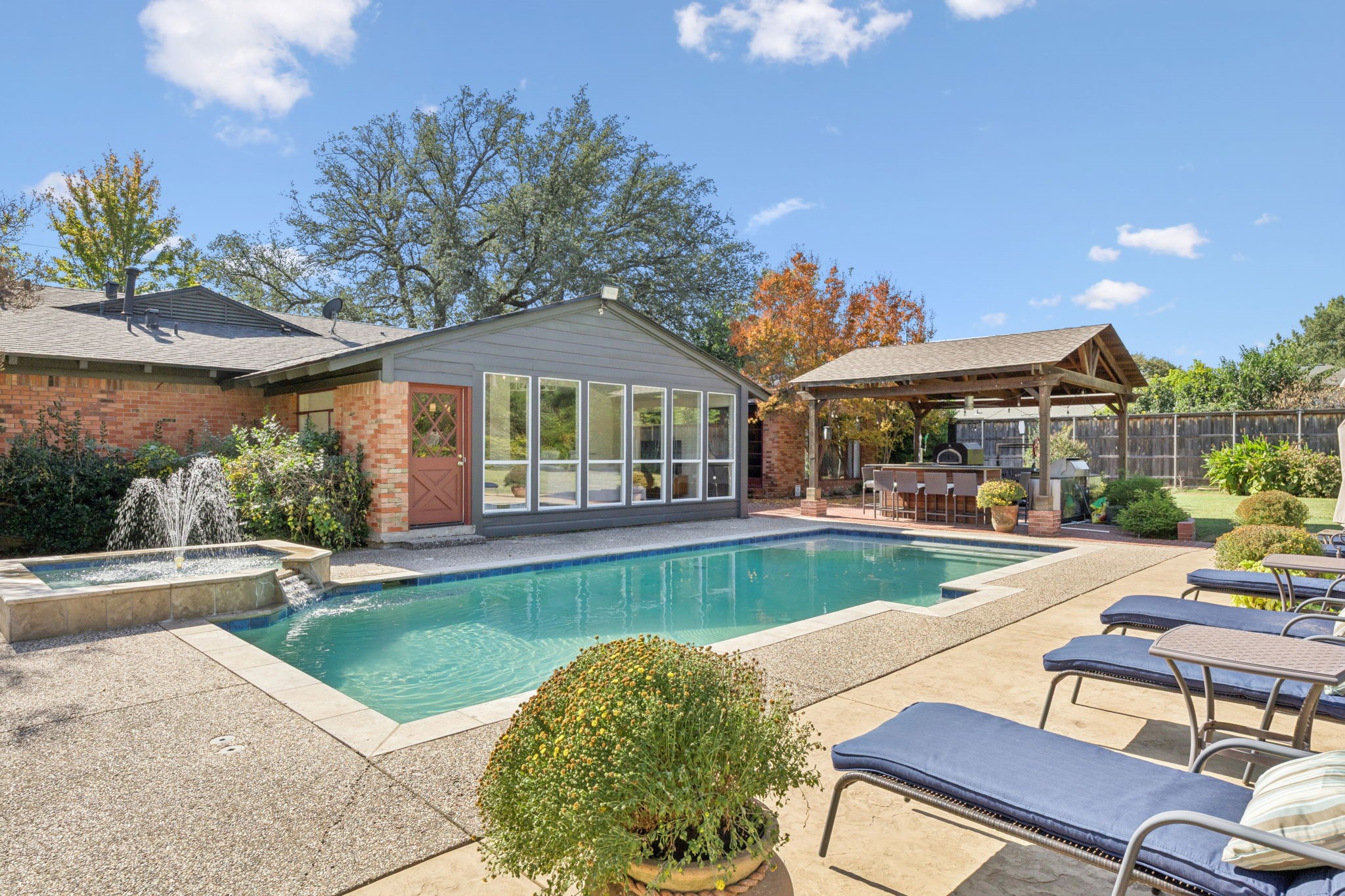 4549 Walnut Hill Lane