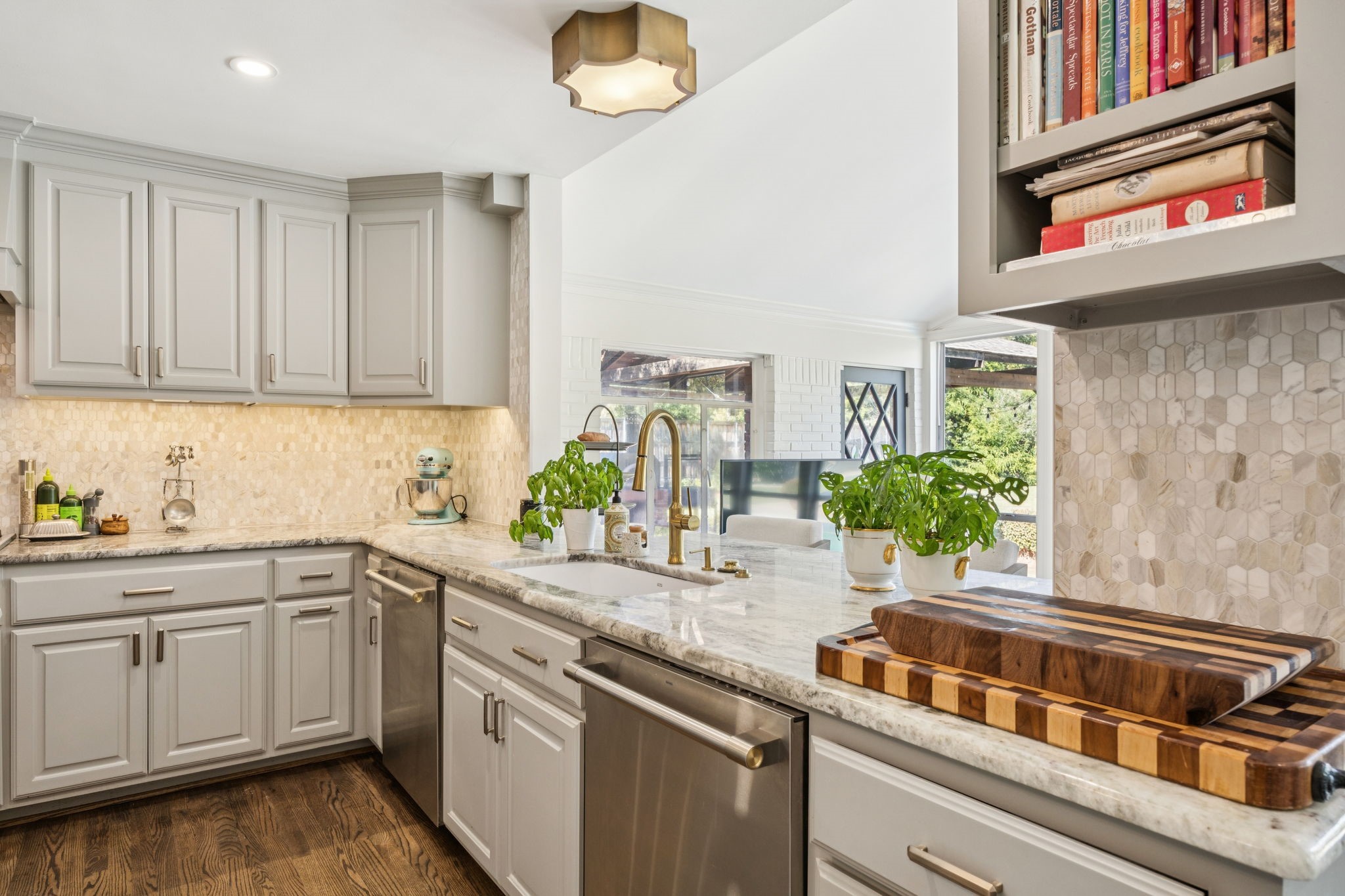 4549 Walnut Hill Lane