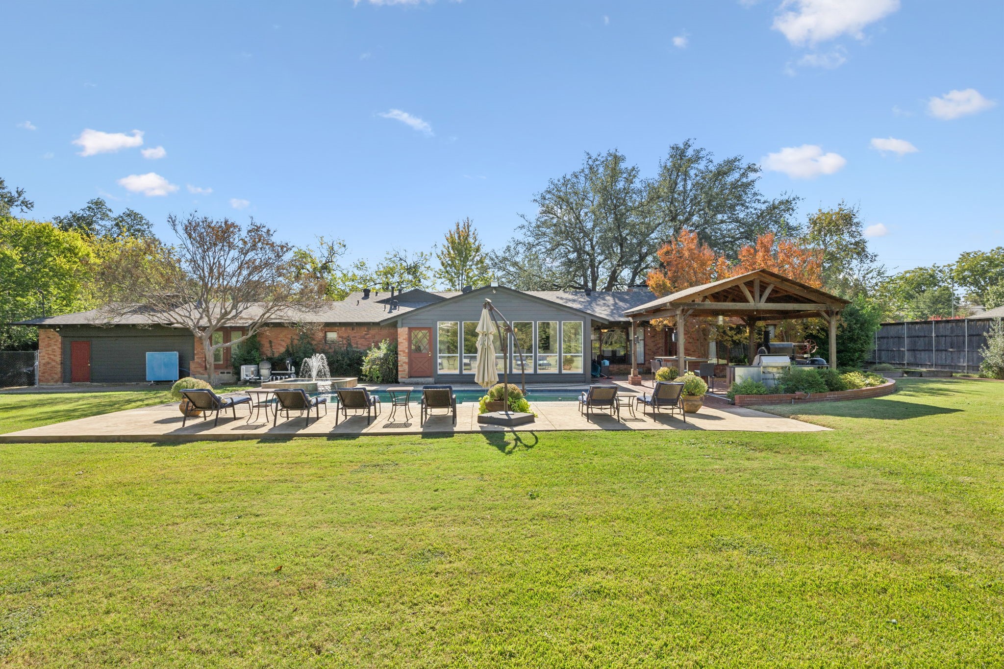 4549 Walnut Hill Lane