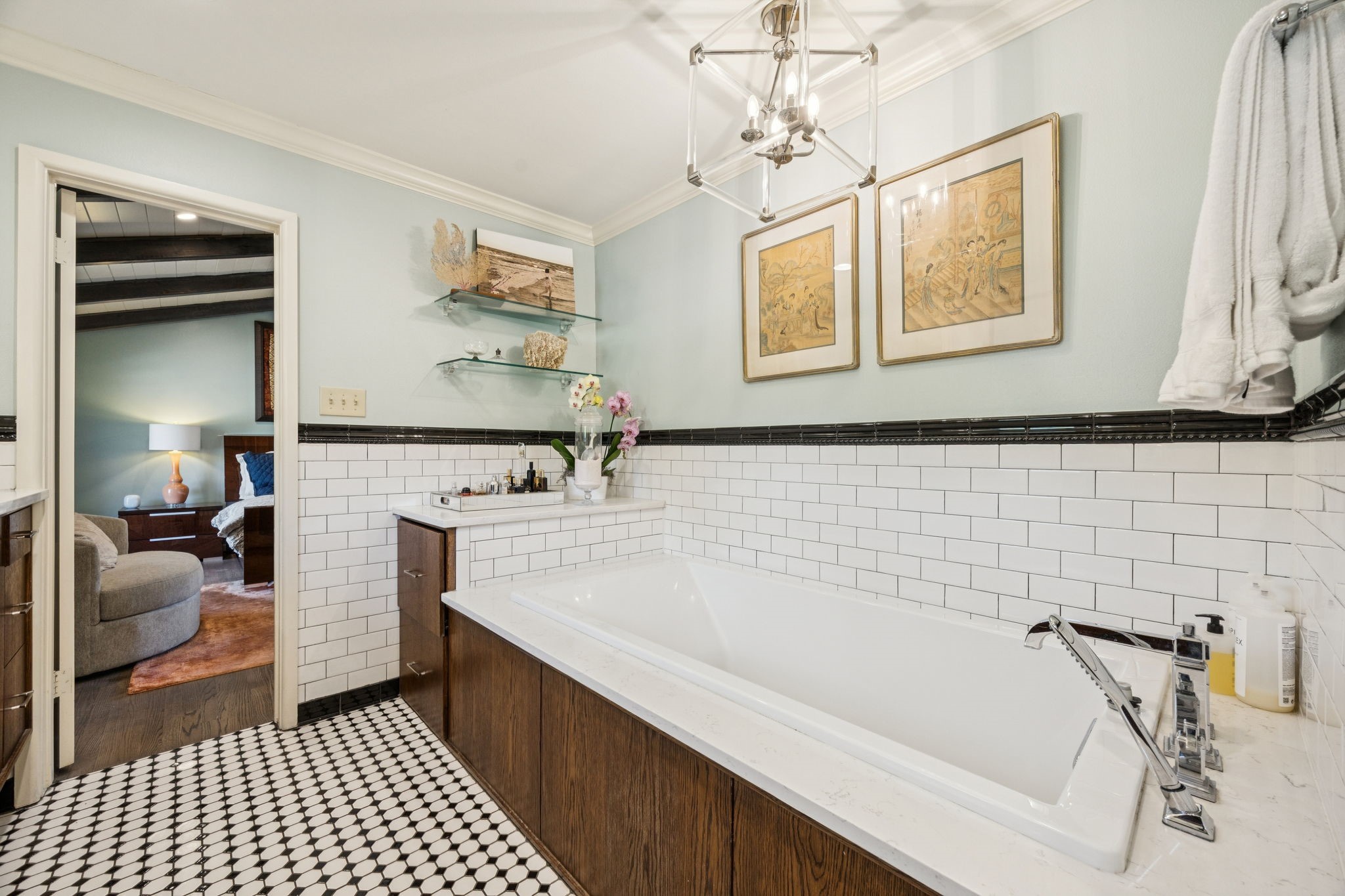 4549 Walnut Hill Lane