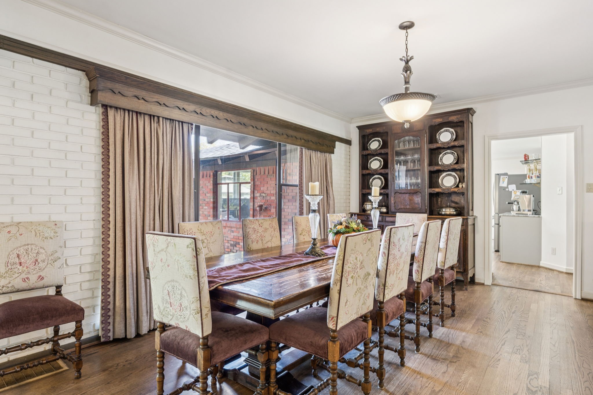 4549 Walnut Hill Lane