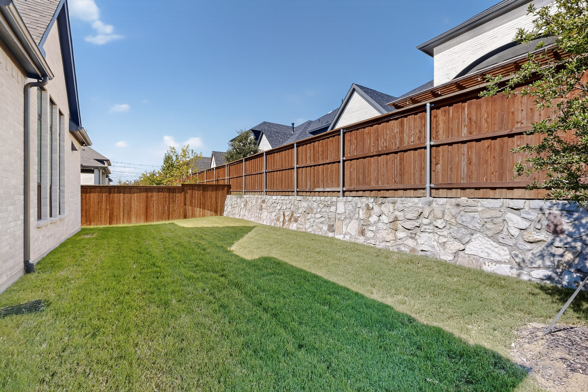 15592 Songbird Street