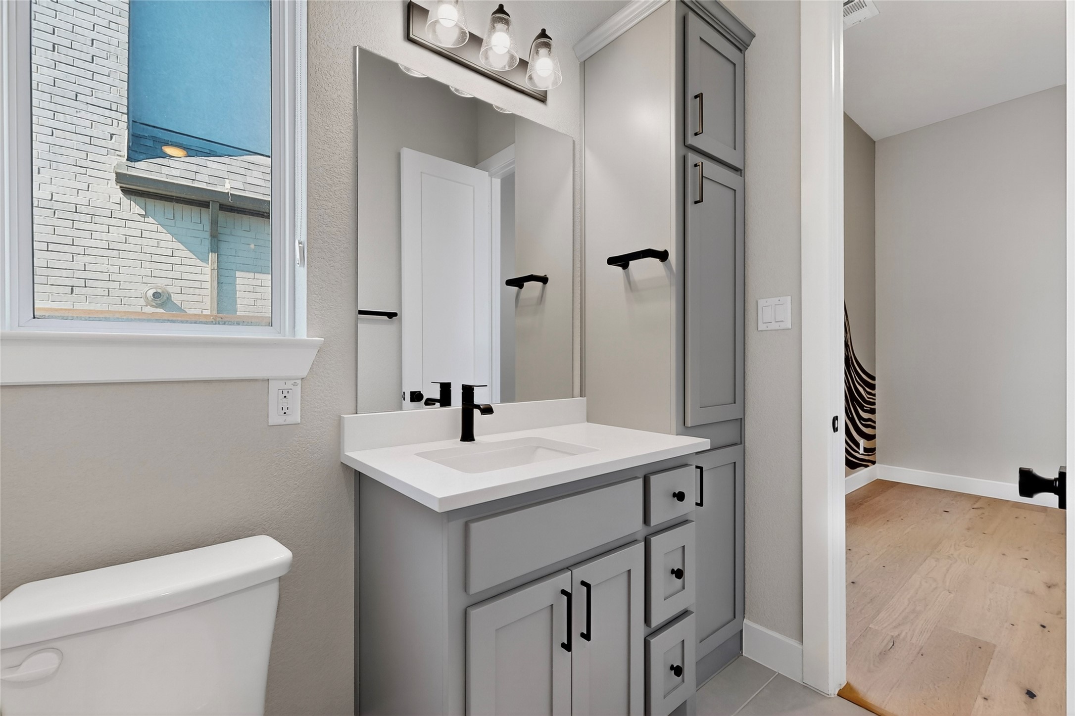 15592 Songbird Street