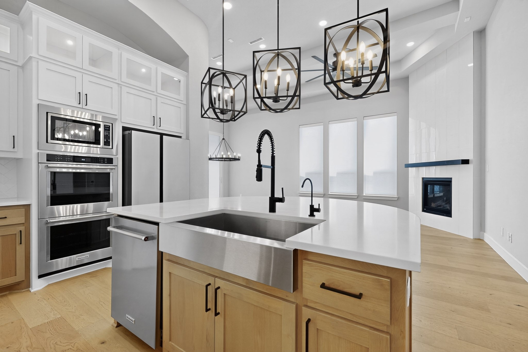 15592 Songbird Street