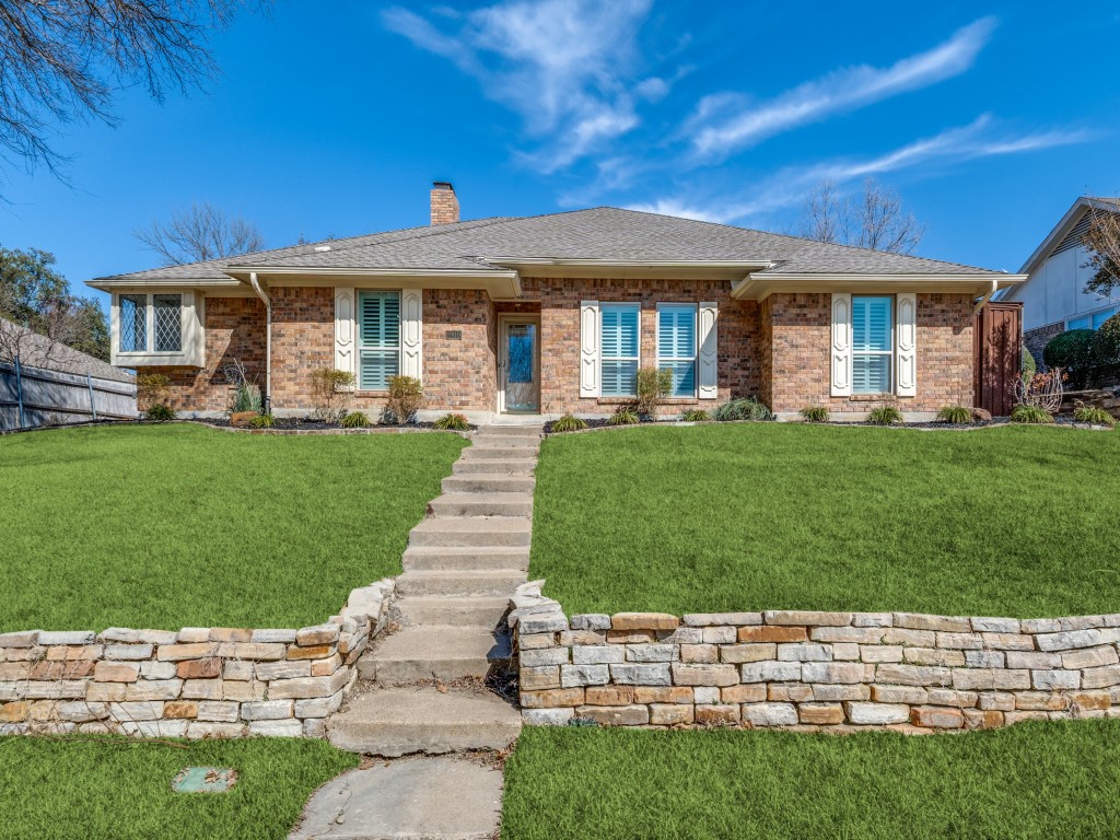 2810 Club Meadow Drive