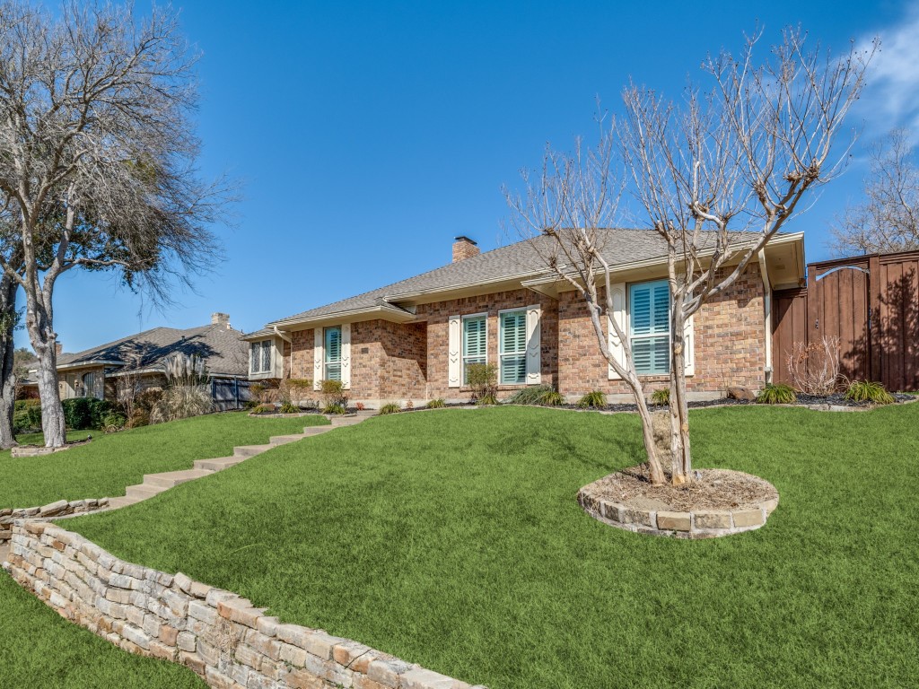 2810 Club Meadow Drive