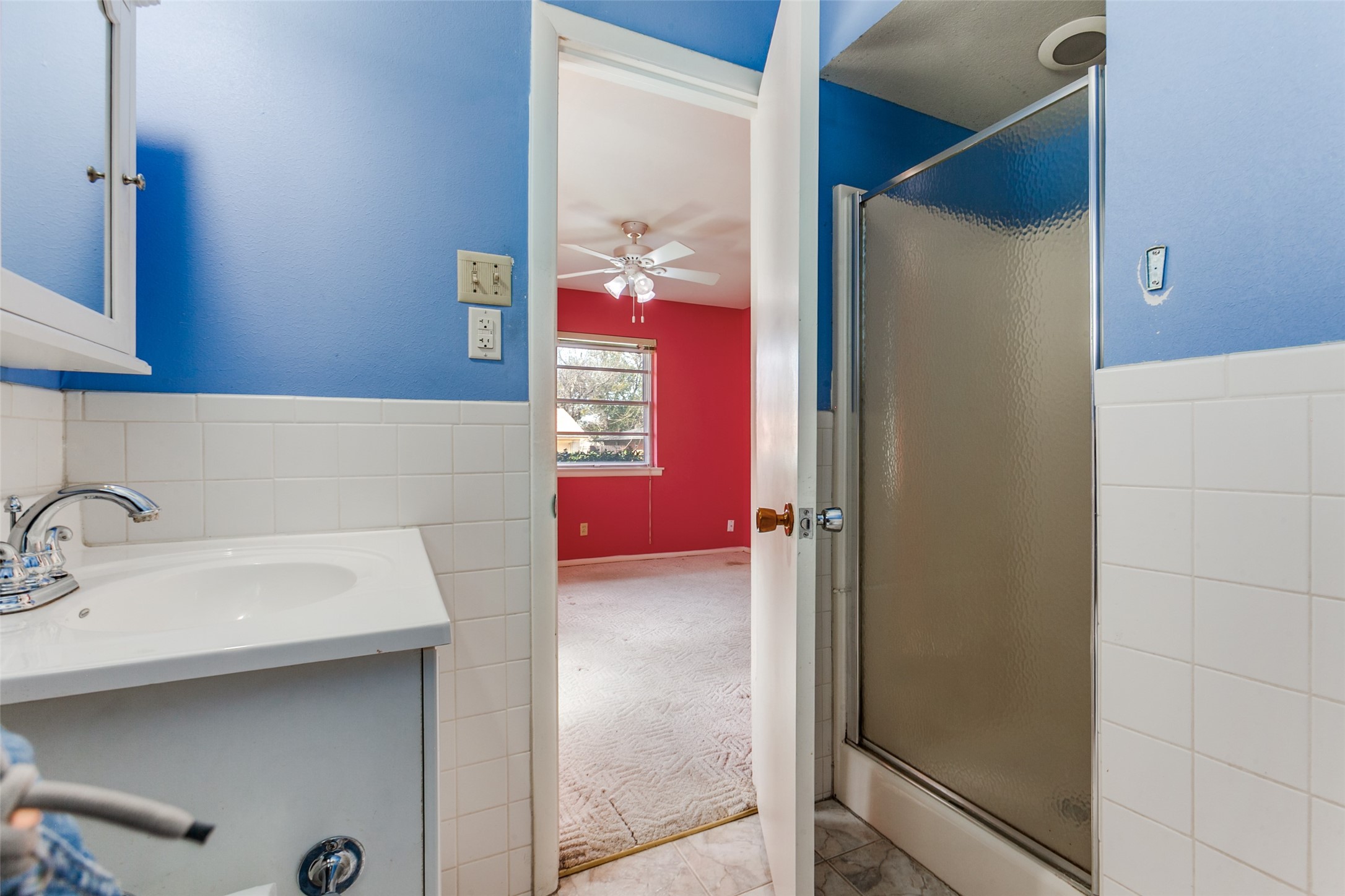 12018 Sunland Street