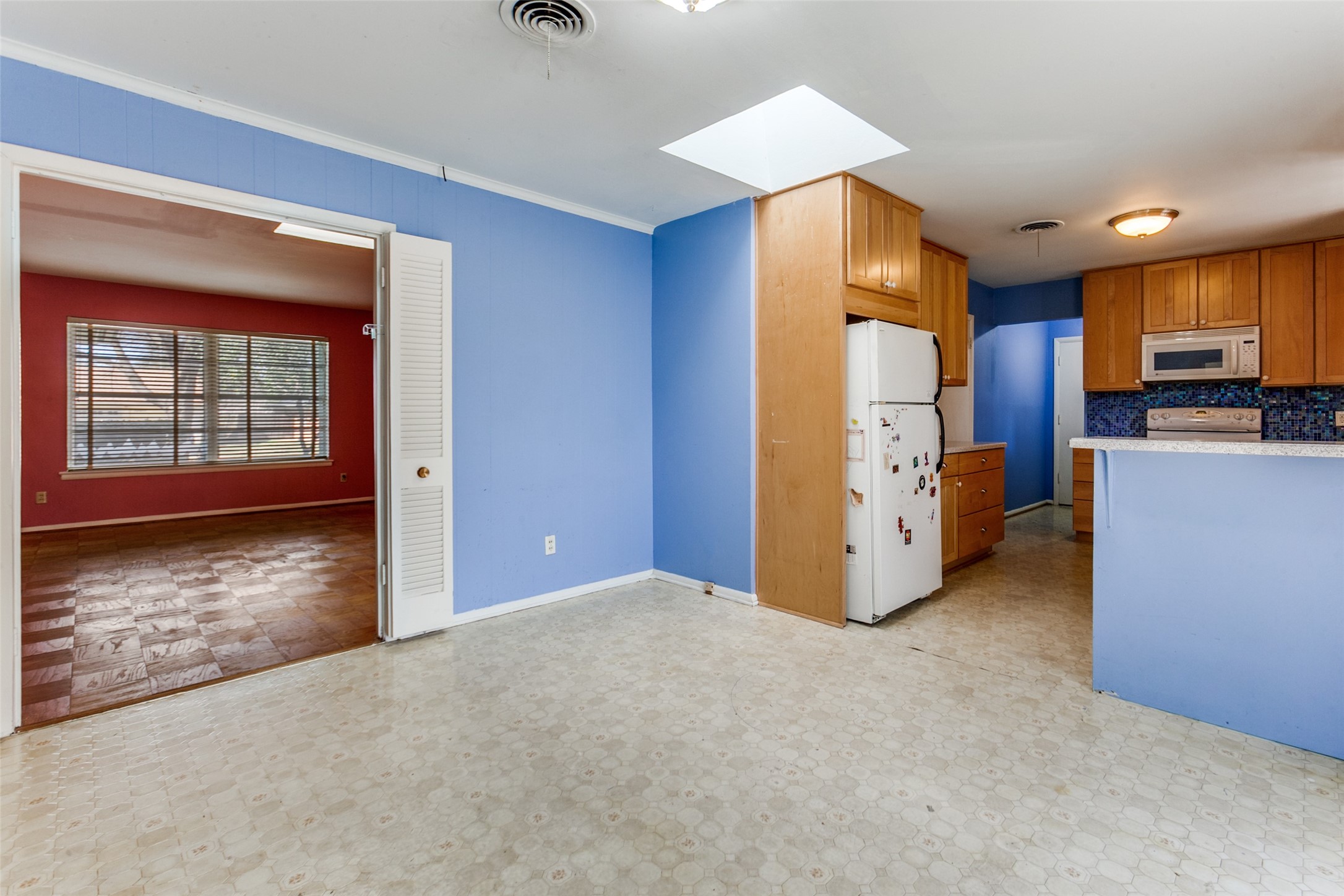 12018 Sunland Street