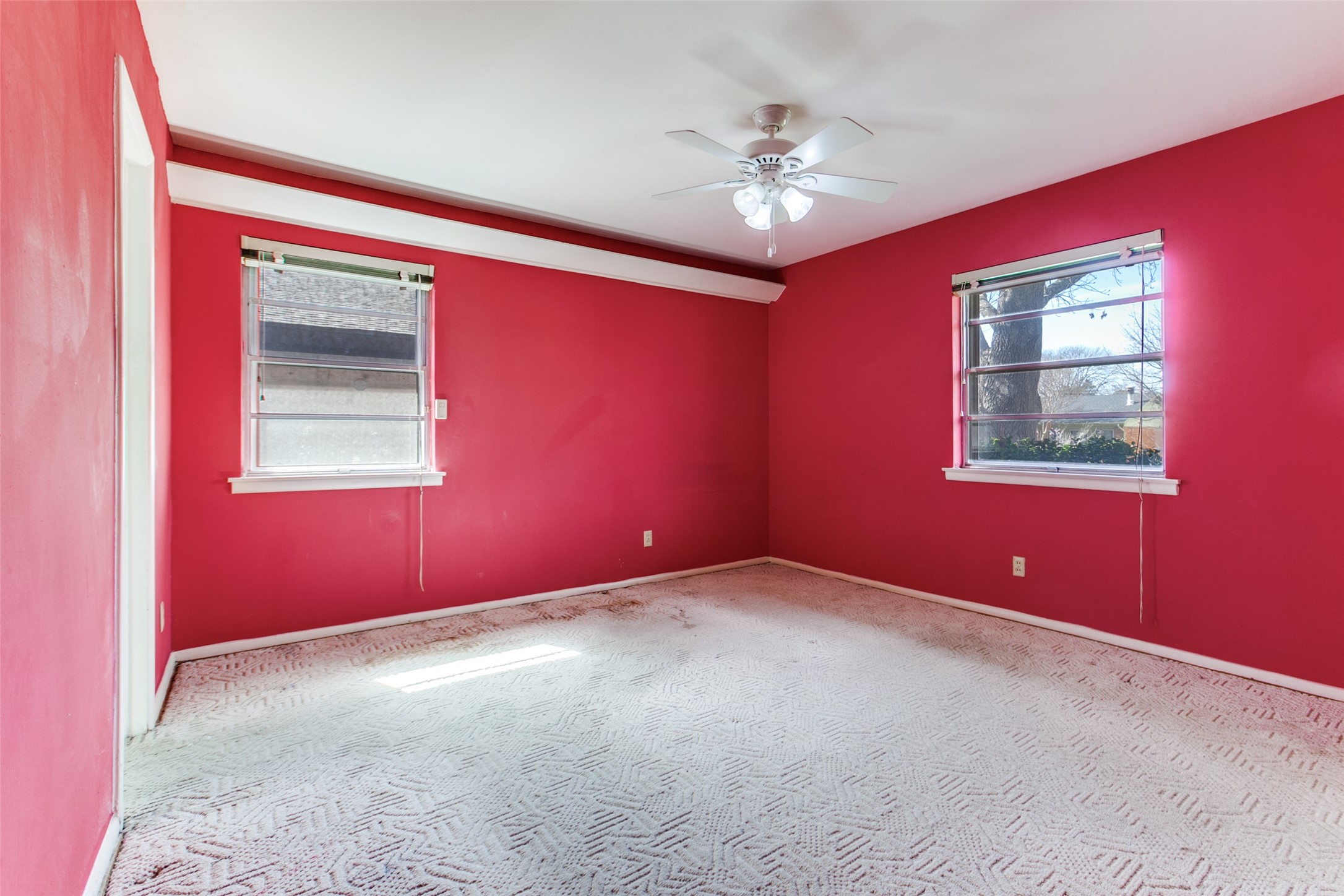 12018 Sunland Street